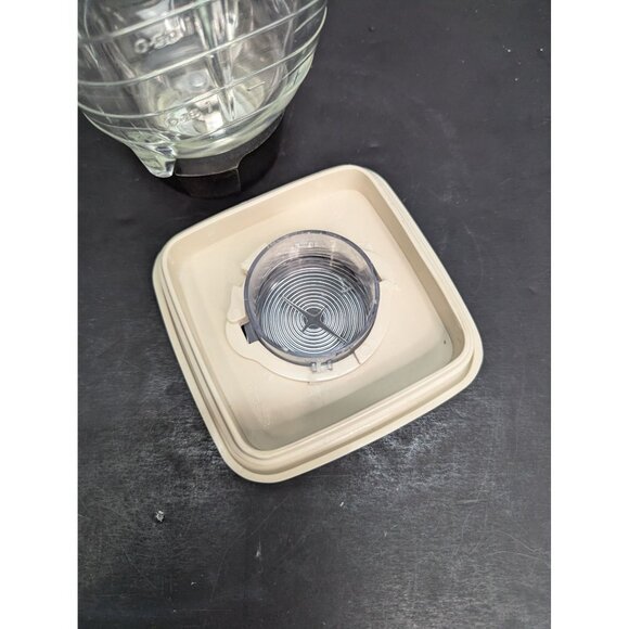 Ostersizer Cycle Blend 8 Speed Replacement Glass Jar 5 Cups 1.25 L with Lid - Picture 3 of 6